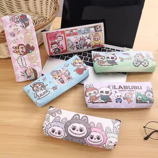 Craquez pour la trousse Labubu : design Pop Mart officiel, pratique et originale. Idéale pour la rentrée scolaire. Édition limitée – Commandez dès maintenant !