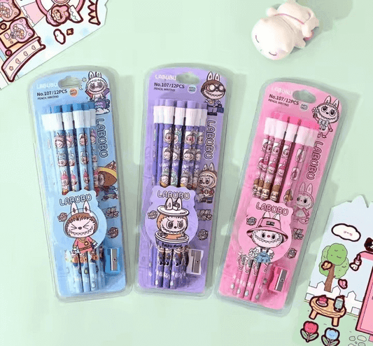 Ensemble de stylos Kawaii Labubu dans un packaging coloré, idéal pour la rentrée scolaire.